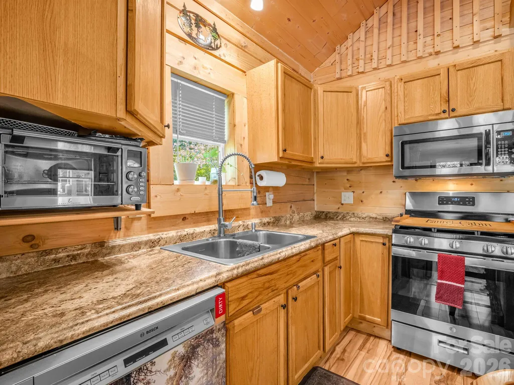 180 Mountain Ridge Drive Lake Lure NC 28746