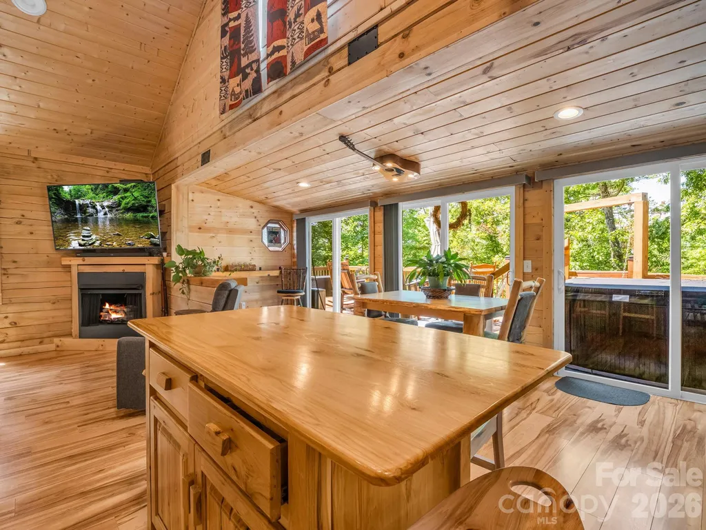 180 Mountain Ridge Drive Lake Lure NC 28746