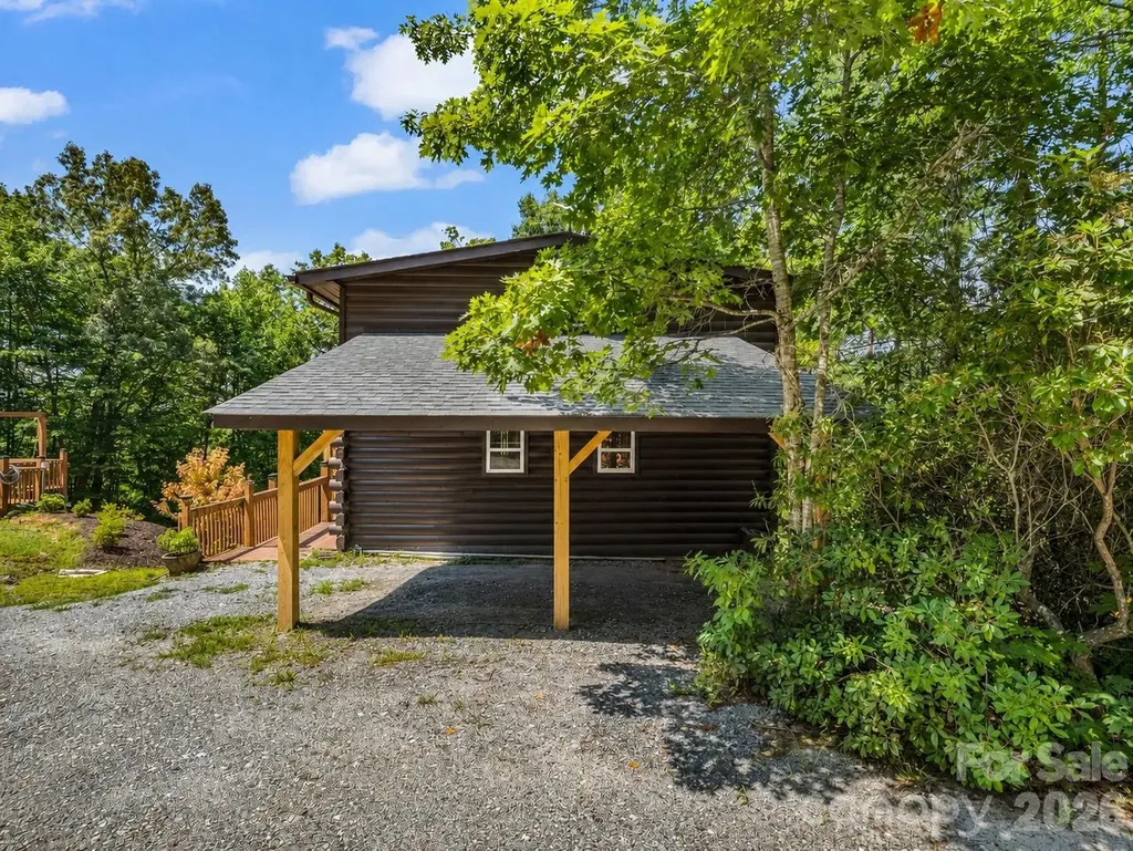 180 Mountain Ridge Drive Lake Lure NC 28746