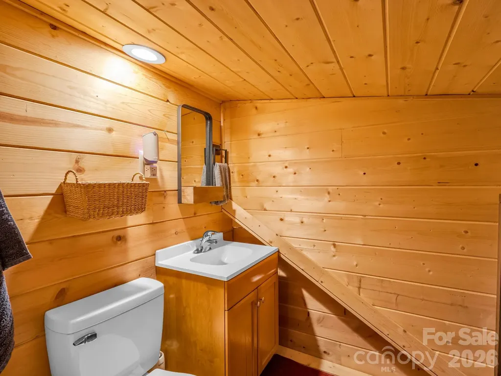 180 Mountain Ridge Drive Lake Lure NC 28746