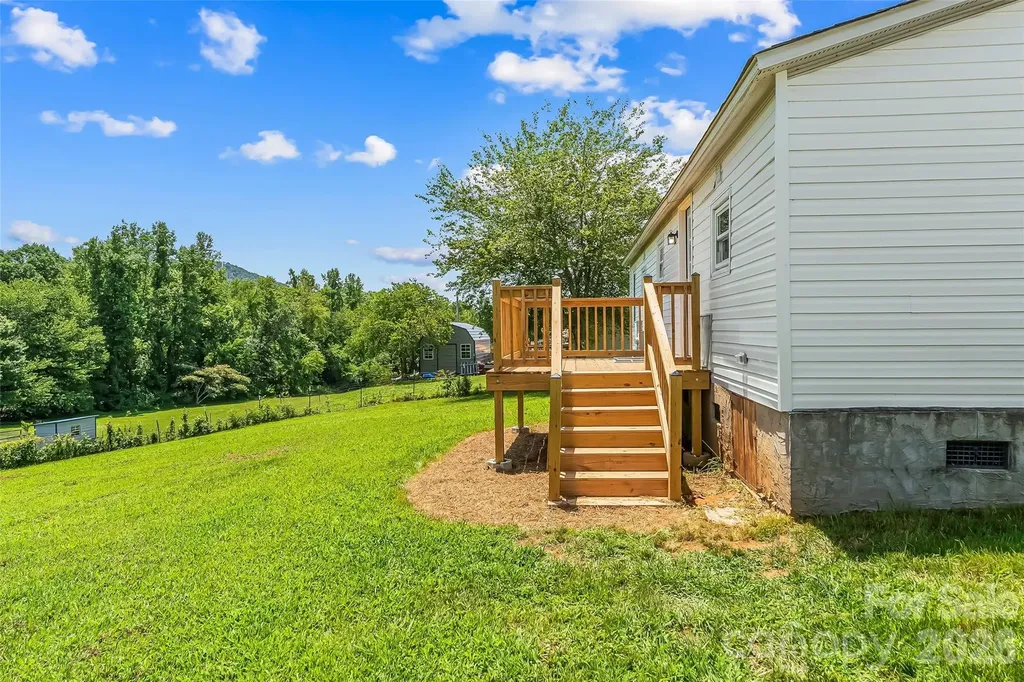 7439 Us 64 Highway Morganton NC 28655