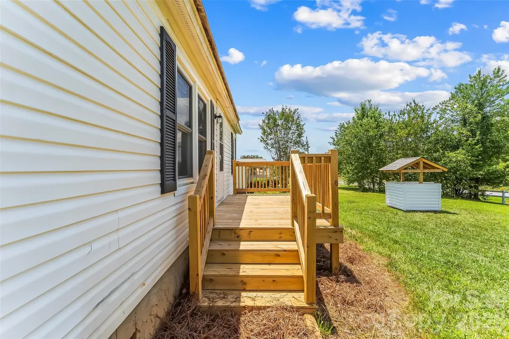7439 Us 64 Highway Morganton NC 28655