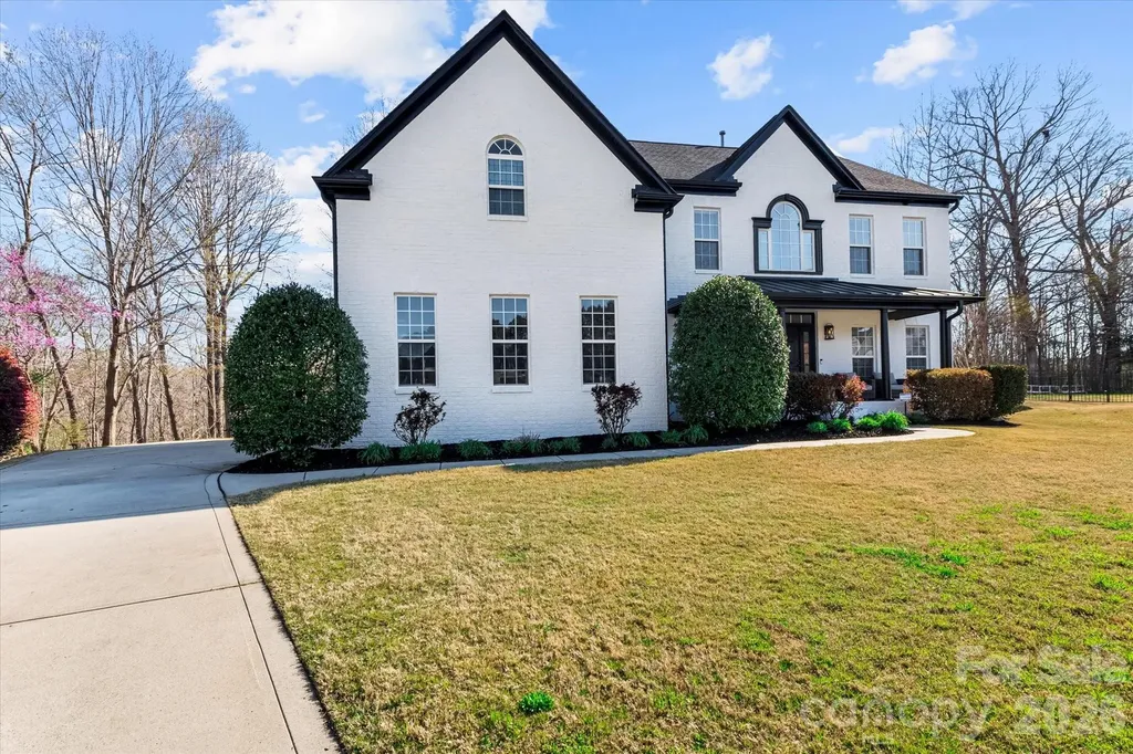 1840 Sapona Court Denver NC 28037