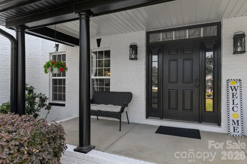 1840 Sapona Court Denver NC 28037
