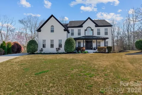 1840 Sapona Court Denver NC 28037