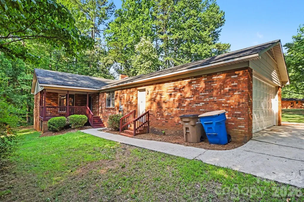 304 Julia Drive Lincolnton NC 28092