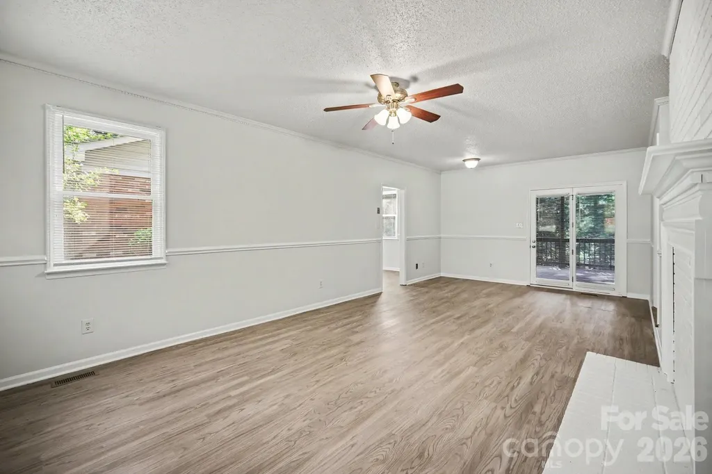 304 Julia Drive Lincolnton NC 28092