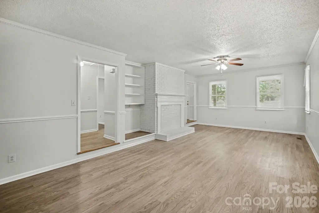 304 Julia Drive Lincolnton NC 28092
