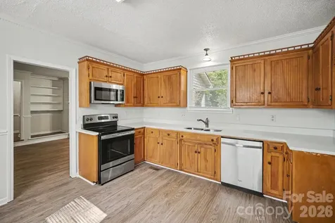 304 Julia Drive Lincolnton NC 28092