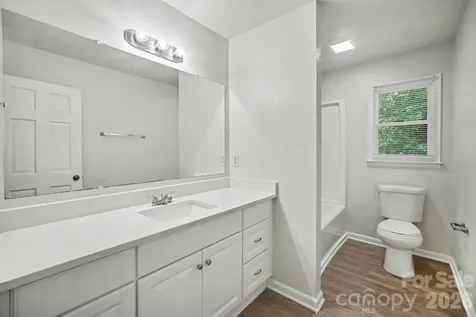 304 Julia Drive Lincolnton NC 28092