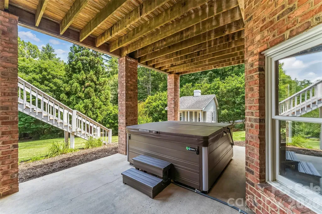 1778 Cedar Drive Lenoir NC 28645