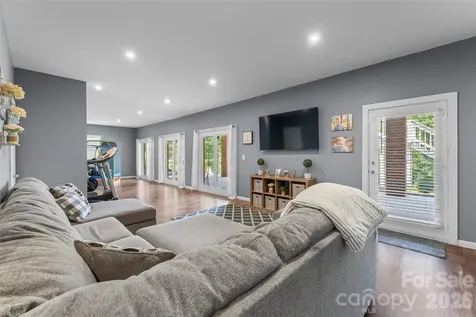 1778 Cedar Drive Lenoir NC 28645