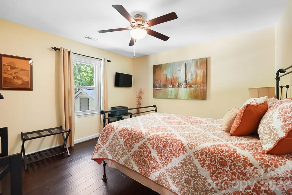 432 Raintree Drive Matthews NC 28104