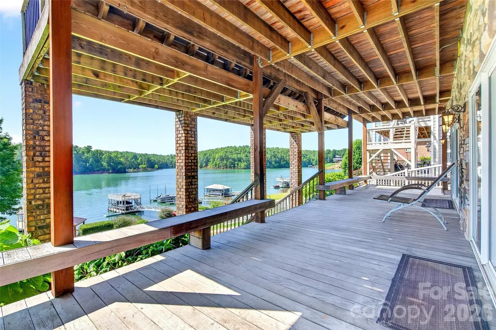 831 Lake Club Drive Nebo NC 28761