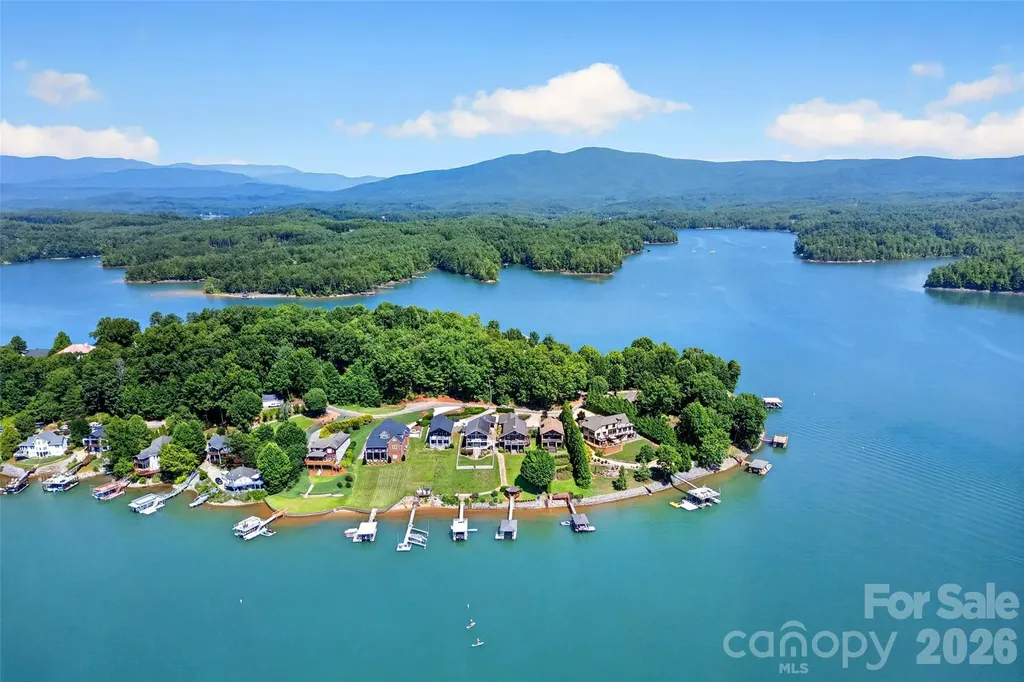 831 Lake Club Drive Nebo NC 28761