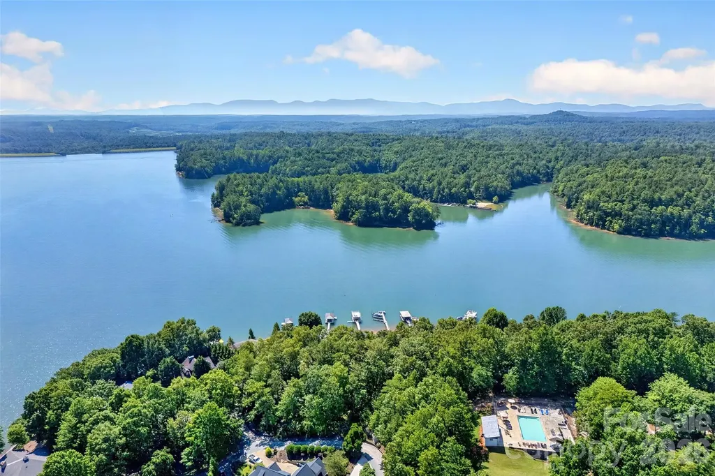 831 Lake Club Drive Nebo NC 28761