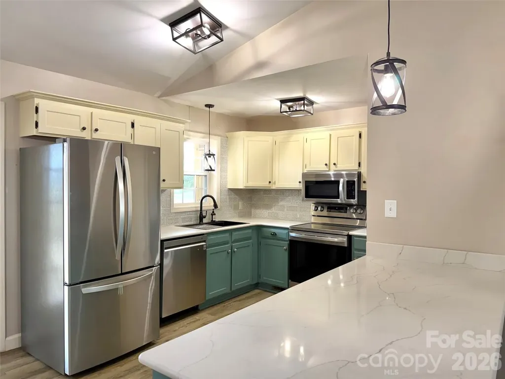 1027 Tabor Road Olin NC 28660