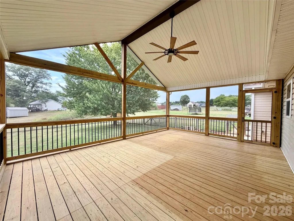 1027 Tabor Road Olin NC 28660