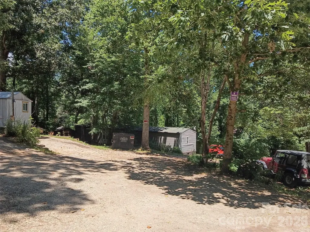 2 Jasmine Park Place Candler NC 28715
