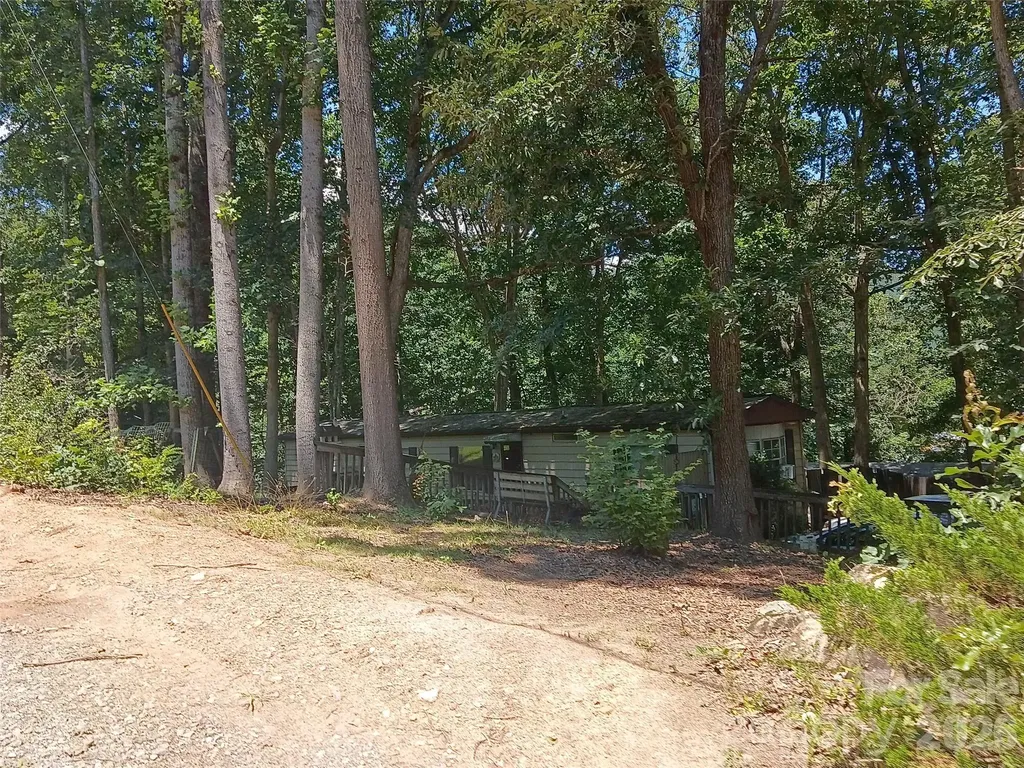 2 Jasmine Park Place Candler NC 28715