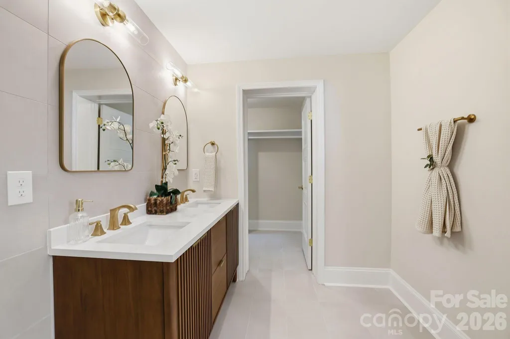 5515 Doncaster Drive Charlotte NC 28211