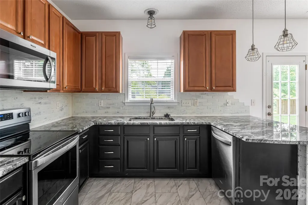 89 Woodfern Road Fletcher NC 28732