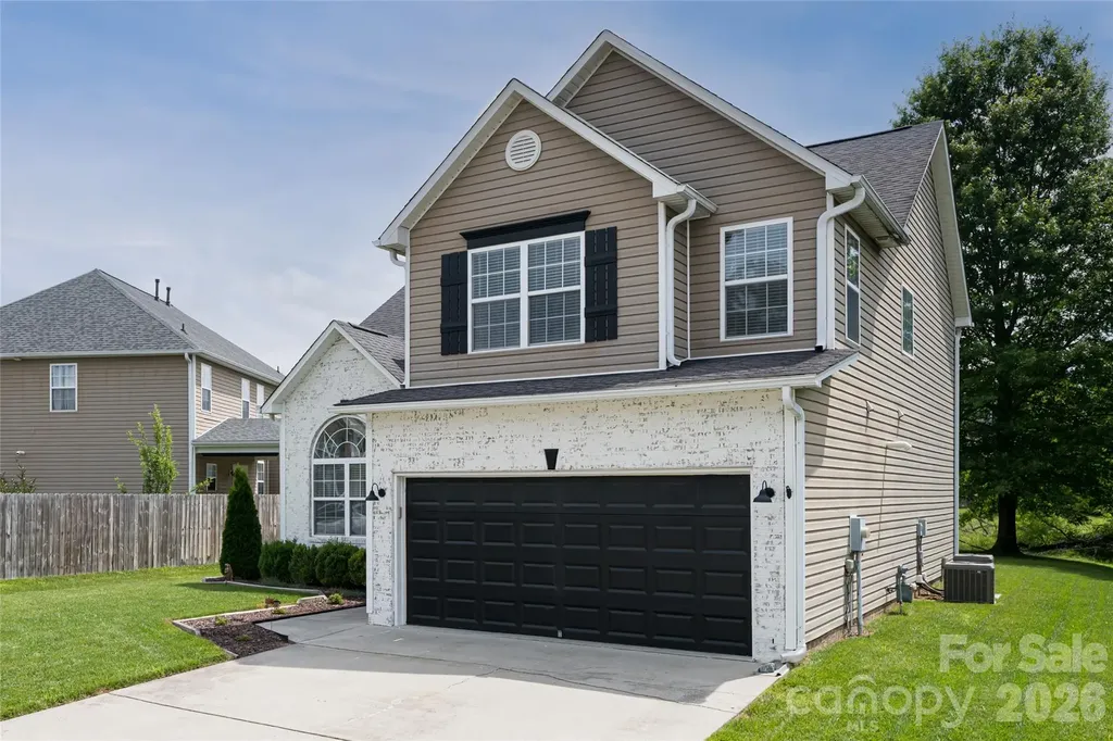 89 Woodfern Road Fletcher NC 28732