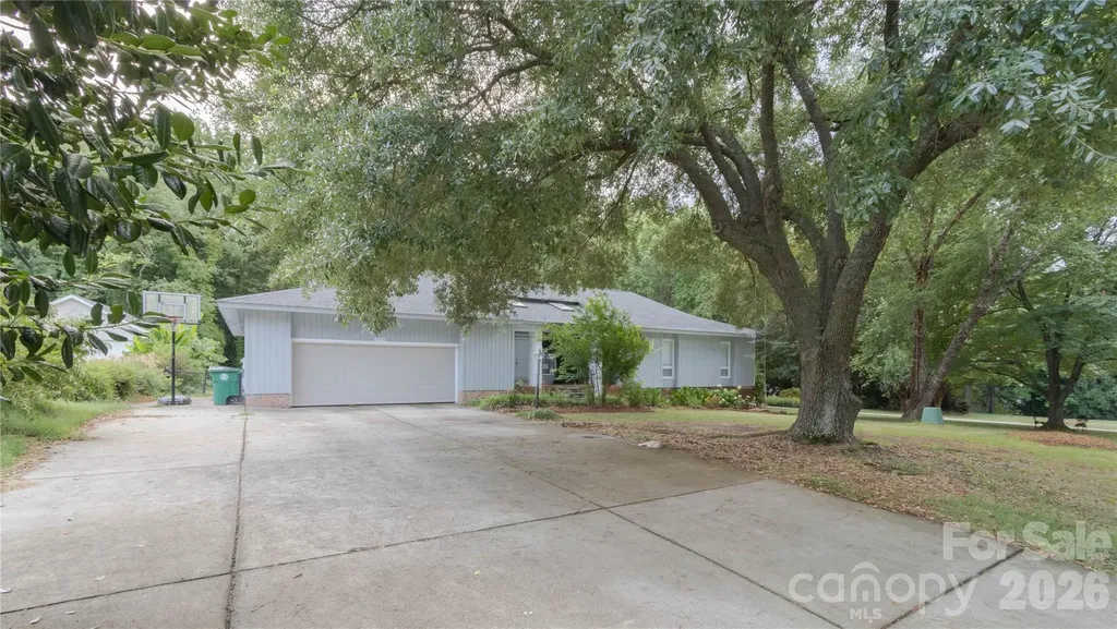 19330 Yachtman Drive Cornelius NC 28031