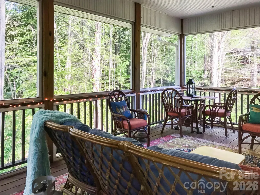 435 Stepping Stone Lane Waynesville NC 28786