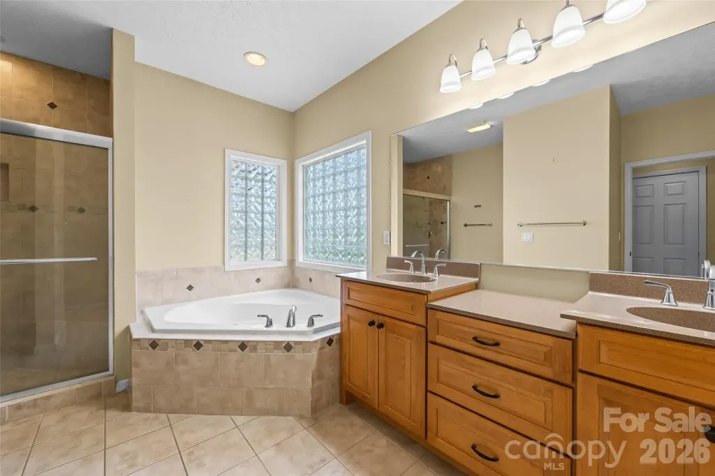 435 Stepping Stone Lane Waynesville NC 28786