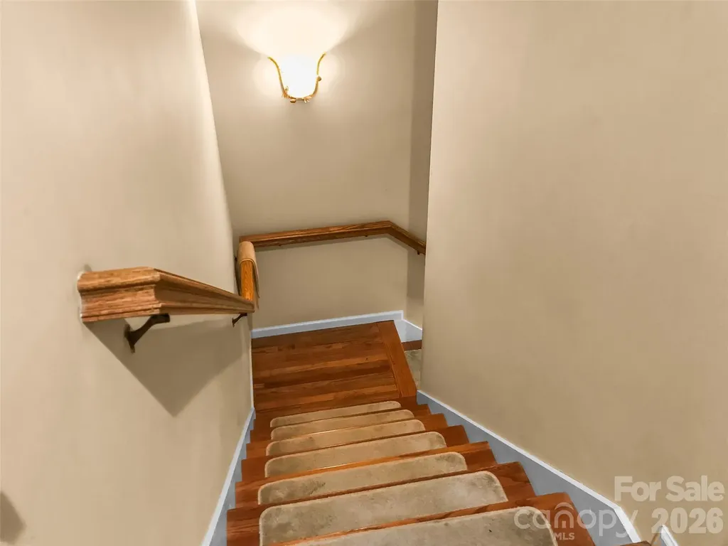 435 Stepping Stone Lane Waynesville NC 28786