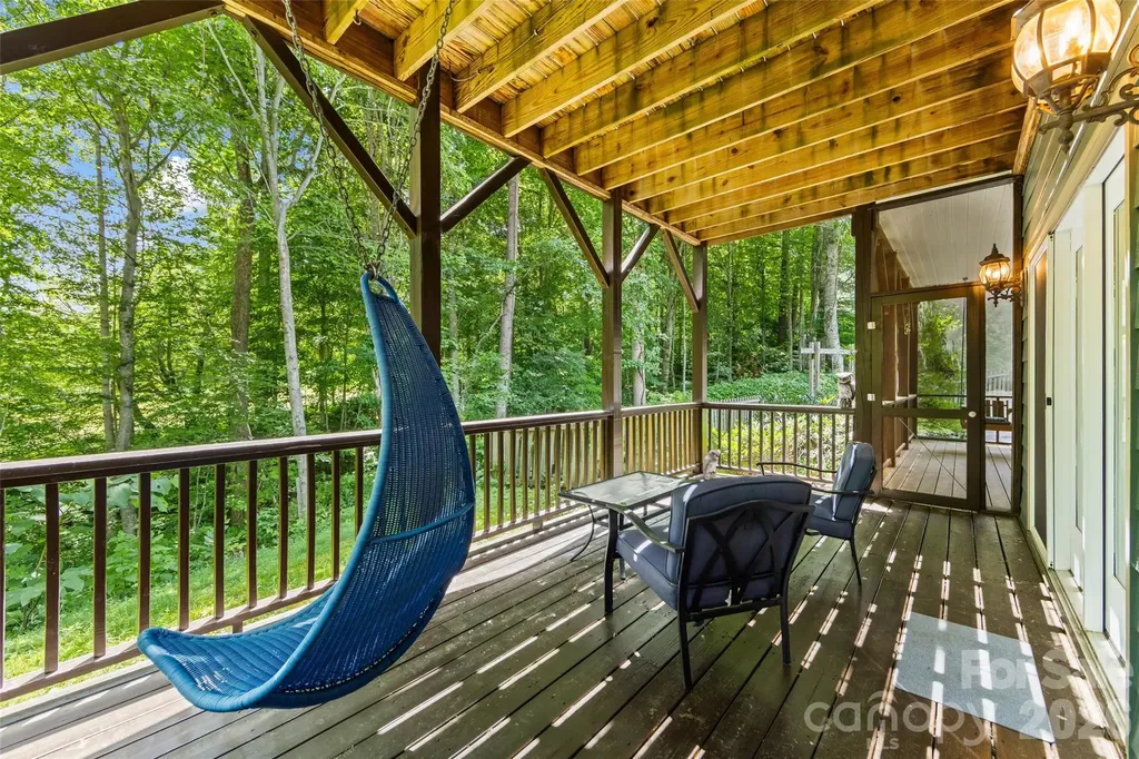 435 Stepping Stone Lane Waynesville NC 28786
