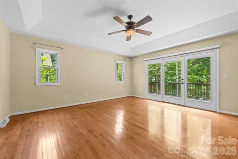 435 Stepping Stone Lane Waynesville NC 28786