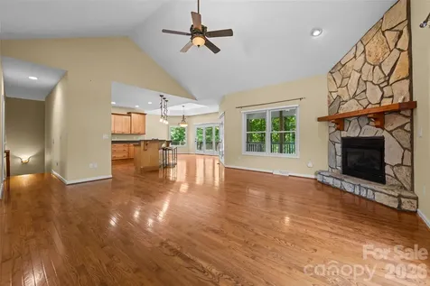 435 Stepping Stone Lane Waynesville NC 28786