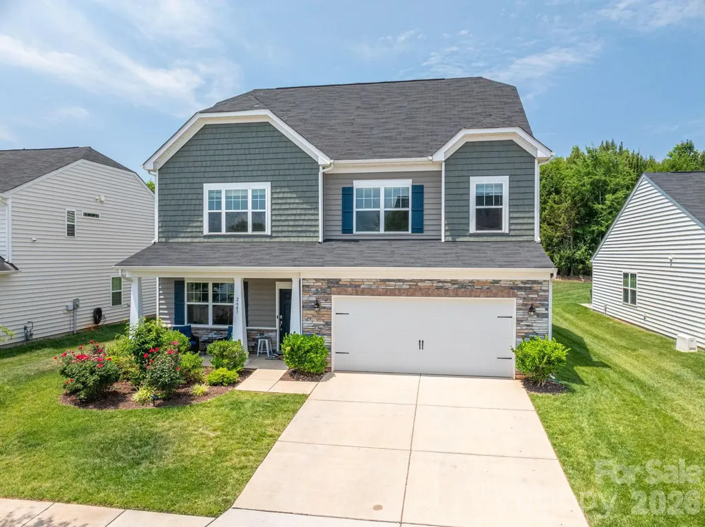 2643 Swamp Chestnut Oak Drive Gastonia NC 28056