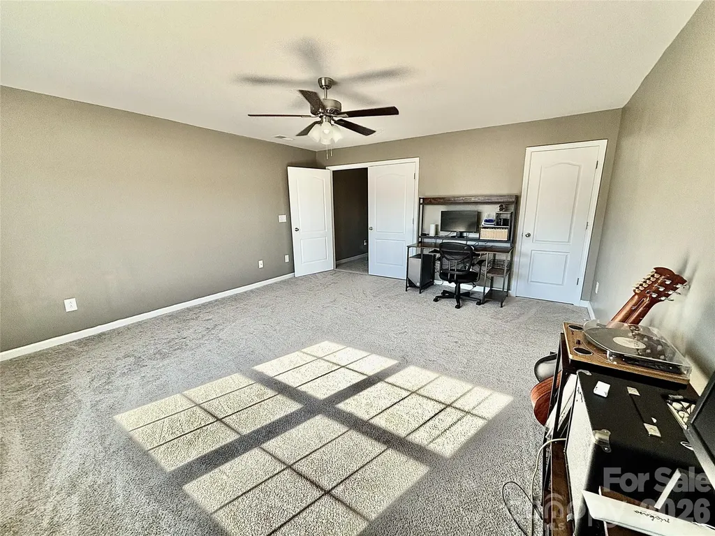 2643 Swamp Chestnut Oak Drive Gastonia NC 28056