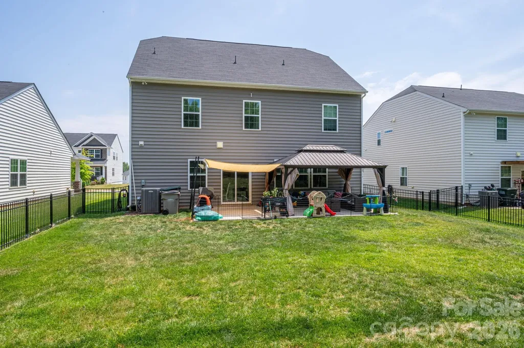 2643 Swamp Chestnut Oak Drive Gastonia NC 28056
