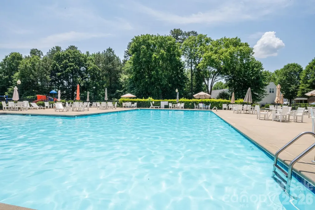 2643 Swamp Chestnut Oak Drive Gastonia NC 28056