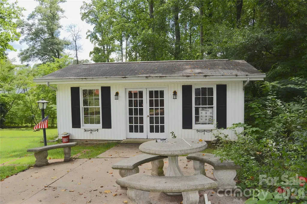 467 Forest Lake Road Forest City NC 28043