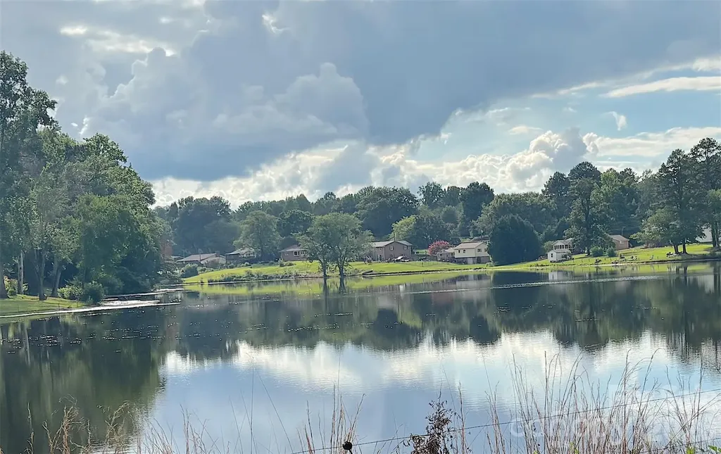 467 Forest Lake Road Forest City NC 28043