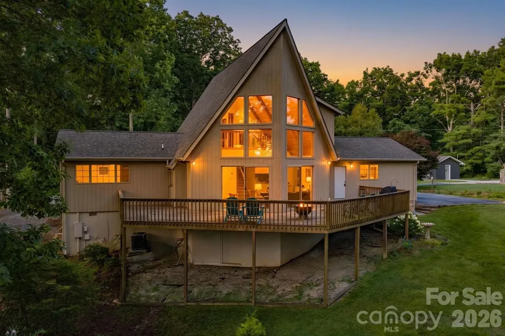 198 Hickory Hill Circle Spruce Pine NC 28777