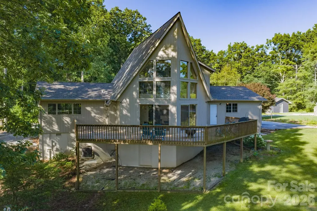 198 Hickory Hill Circle Spruce Pine NC 28777