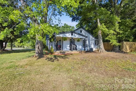 126 Phillips Drive Forest City NC 28043