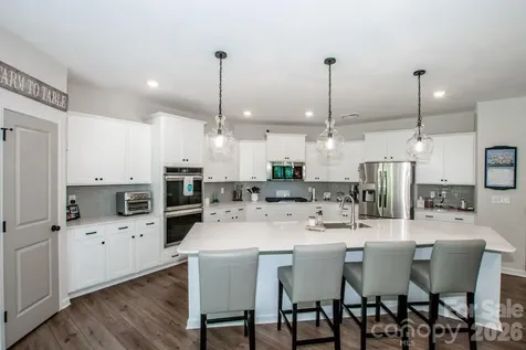 287 Hamptons Cove Road Troutman NC 28166