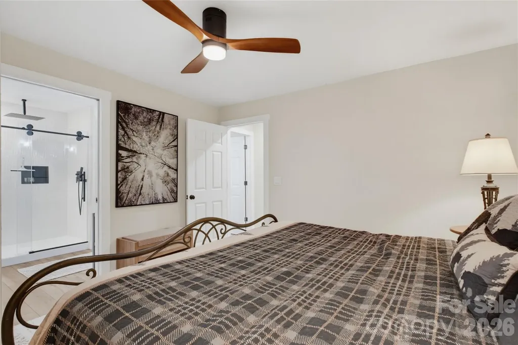 325 Hedgewood Drive Tuckasegee NC 28783