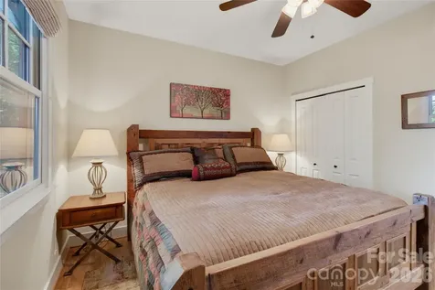 325 Hedgewood Drive Tuckasegee NC 28783