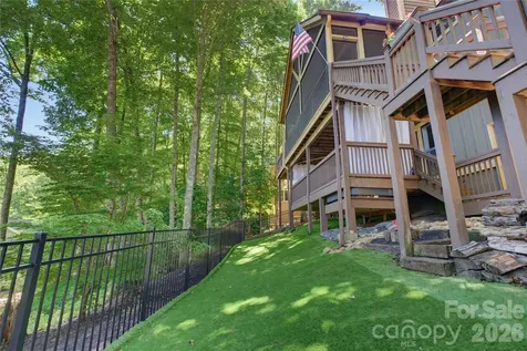 325 Hedgewood Drive Tuckasegee NC 28783