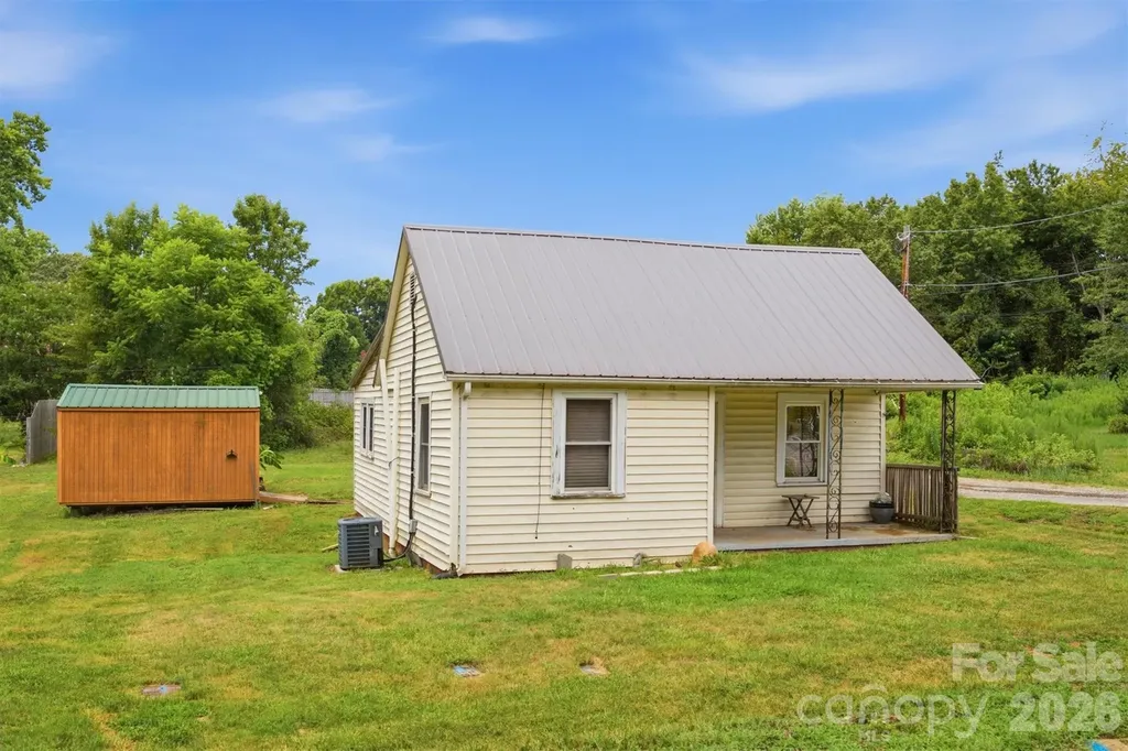 43 N Highland Avenue Granite Falls NC 28630