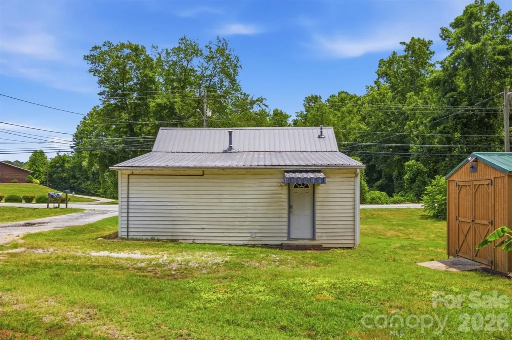 43 N Highland Avenue Granite Falls NC 28630