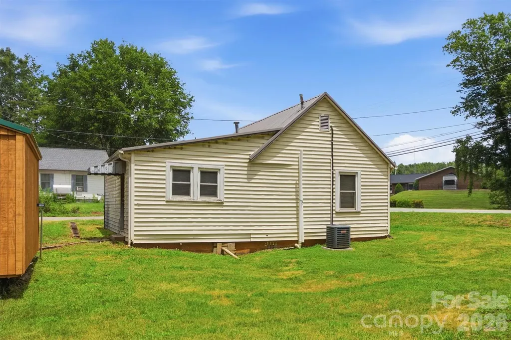 43 N Highland Avenue Granite Falls NC 28630